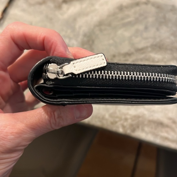 MCM Women’s black and white zipper logo small wallet. - Picture 3 of 9